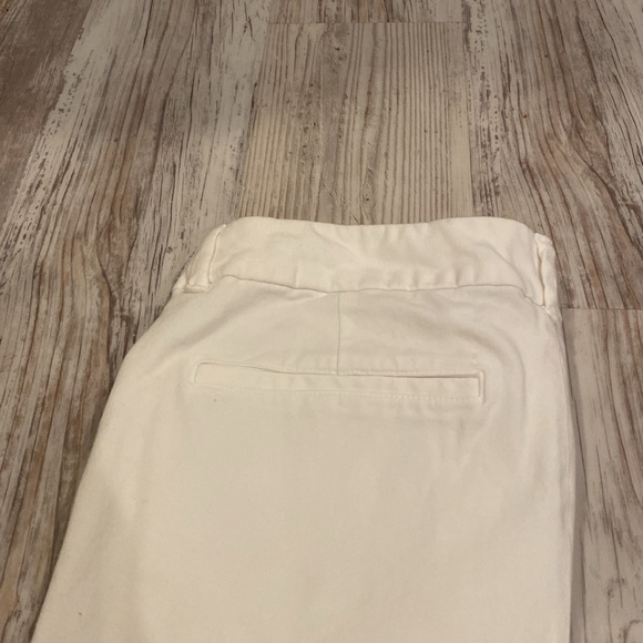 *4 for $20* Ankle length white jeans straight leg mid rise - Picture 2 of 9